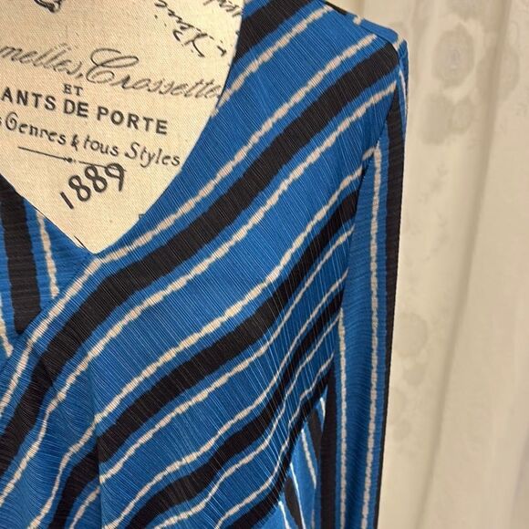 Striped Blue Women's Top - Picture 2 of 4